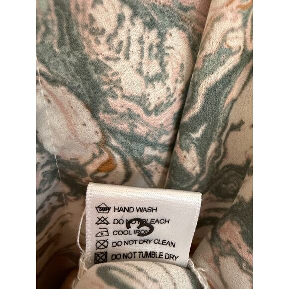 Olivaceous Size MED Multicolor Print Tie Blouse - Picture 3 of 6